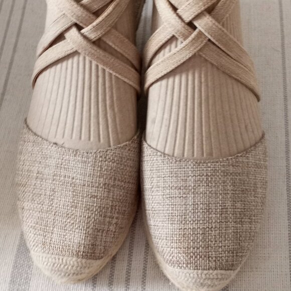 Talbots Shoes - 'TALBOTS' Espadrille Wedge Sandal Size 8.5 EUC Adjustable strap